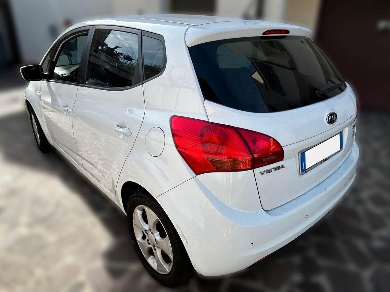 Kia Venga 1.4 crdi Active (wgt EX) - ANCHE PER NEOPATENTATI