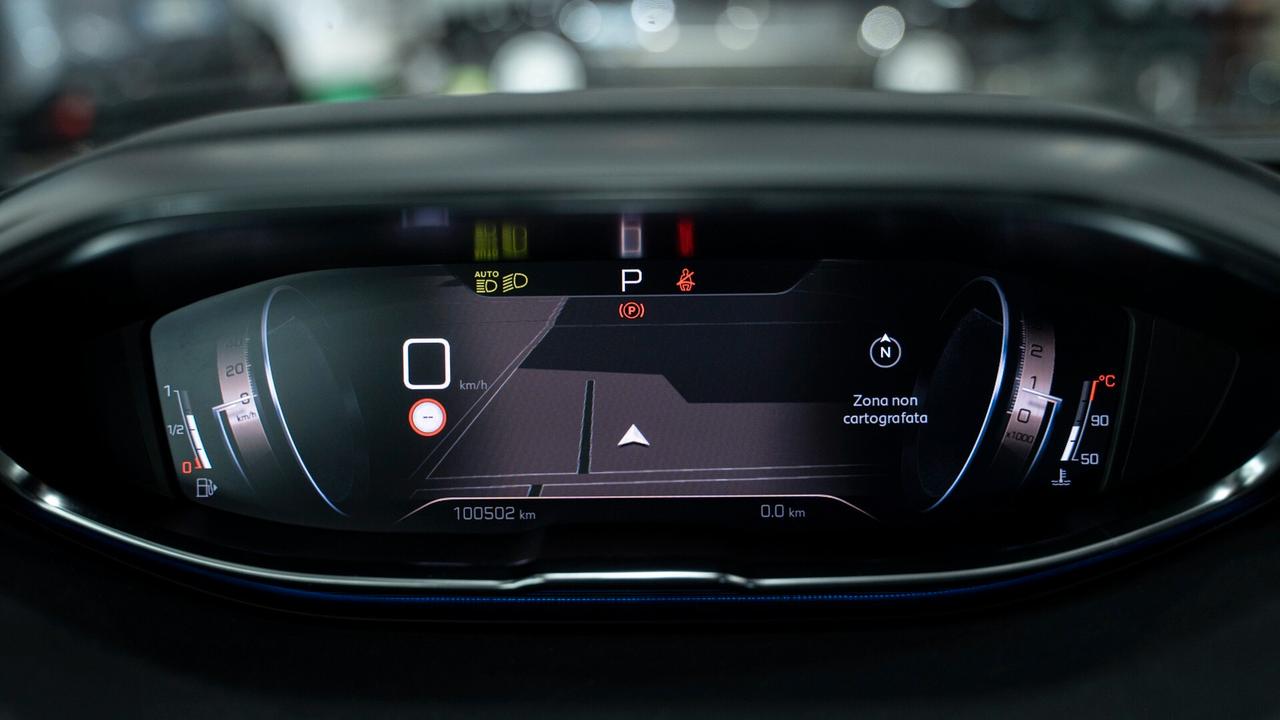 Peugeot 3008 1.5 BLUEHDI GT PACK SES 131 CV EAT8 AUTO VIRTUAL FULL OPTIONAL