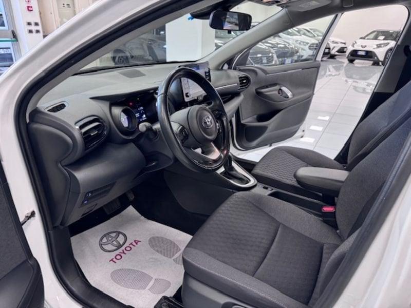 Toyota Yaris Hybrid Trend MY22