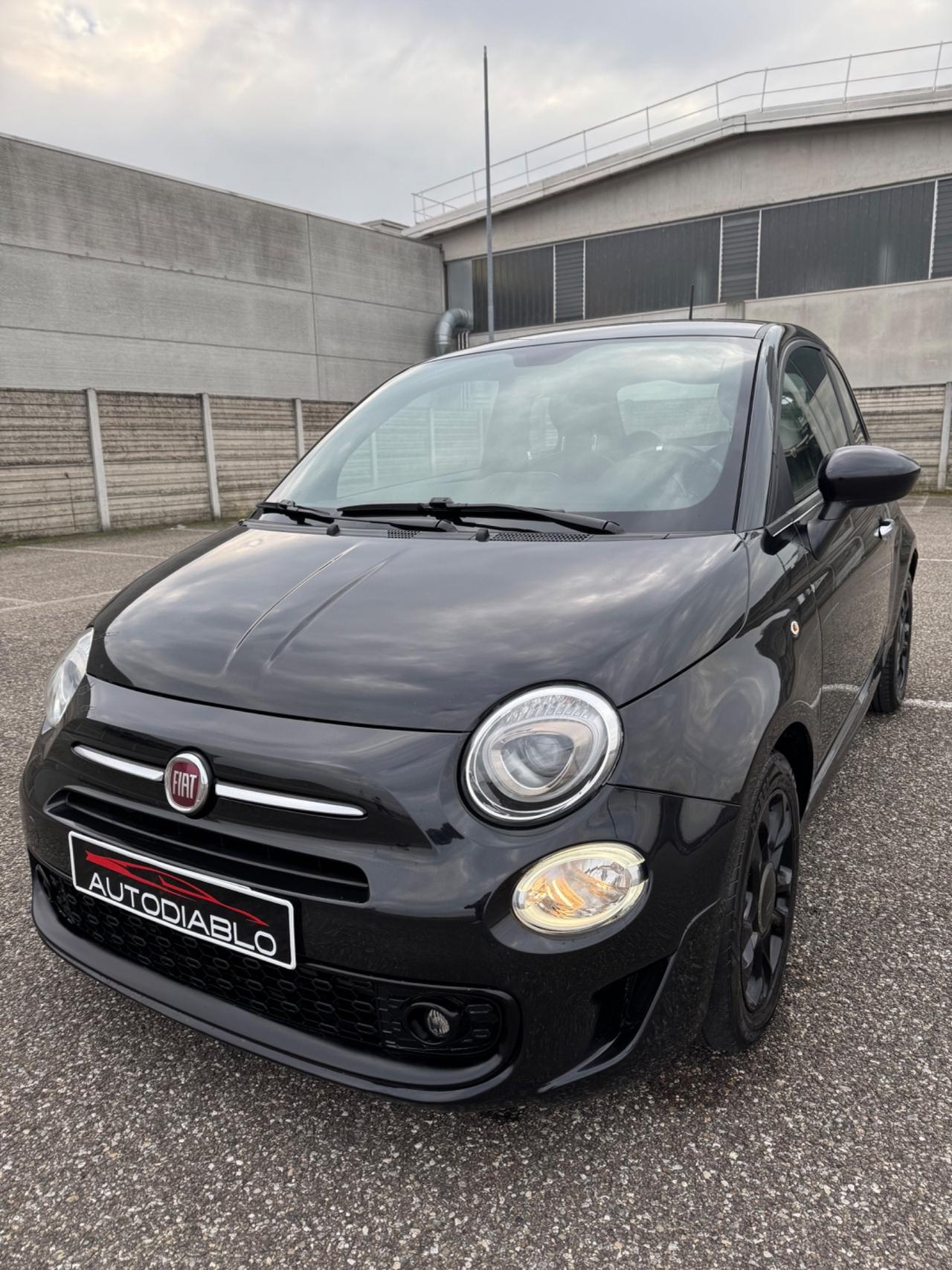 Fiat 500 1.0 Hybrid Sport Full Black