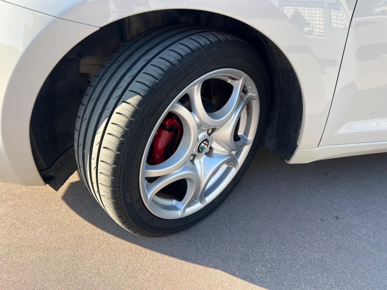 Alfa Romeo MiTo 1.4 105 CV M.air S&S Distinctive