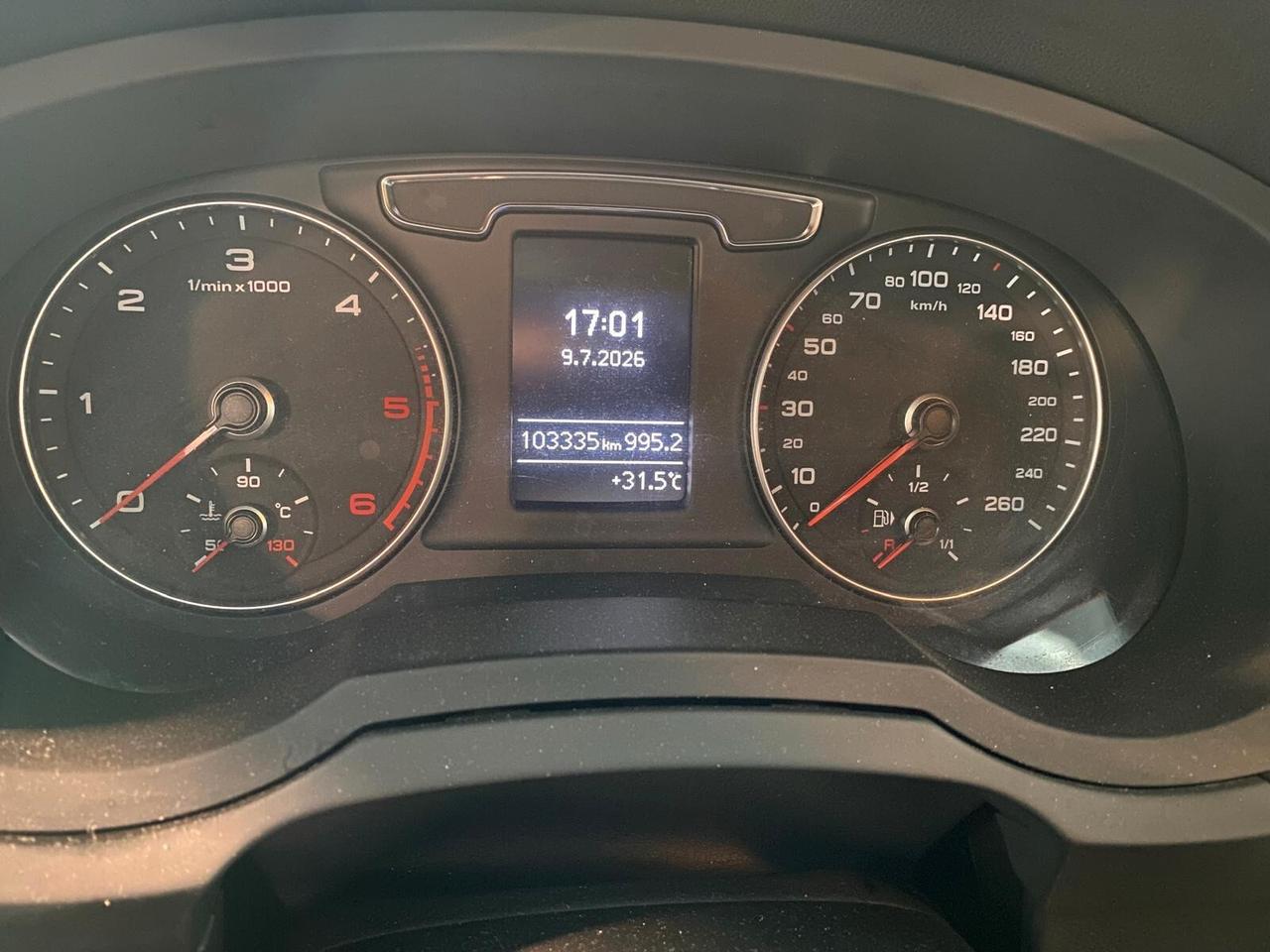 Audi Q3 2.0 TDI 120 CV Business