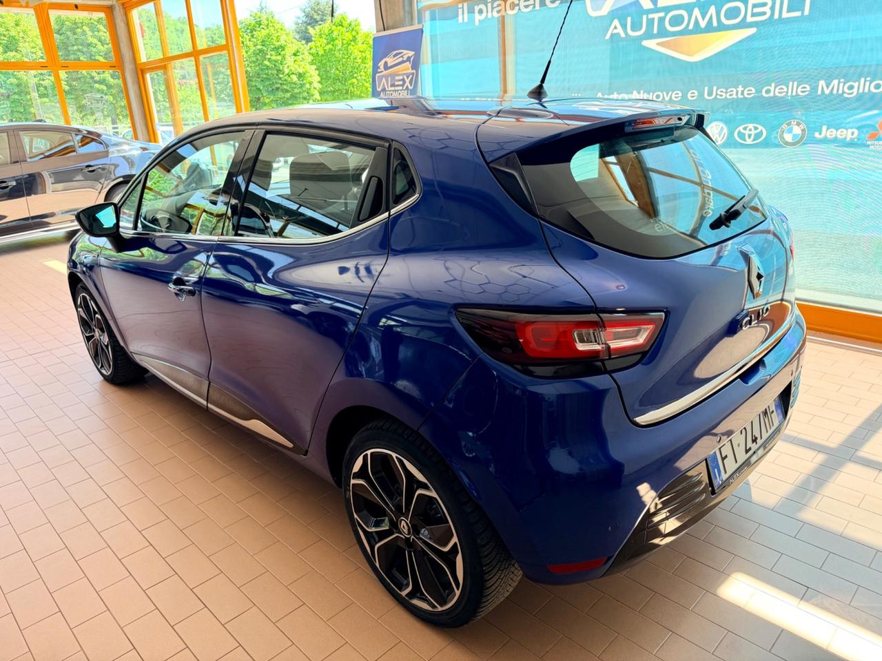 Renault Clio 1.5dCi 90cv Automatico Moschino E6