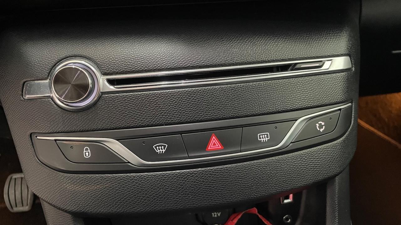 Peugeot 308 BlueHDi 120 S&S SW Allure