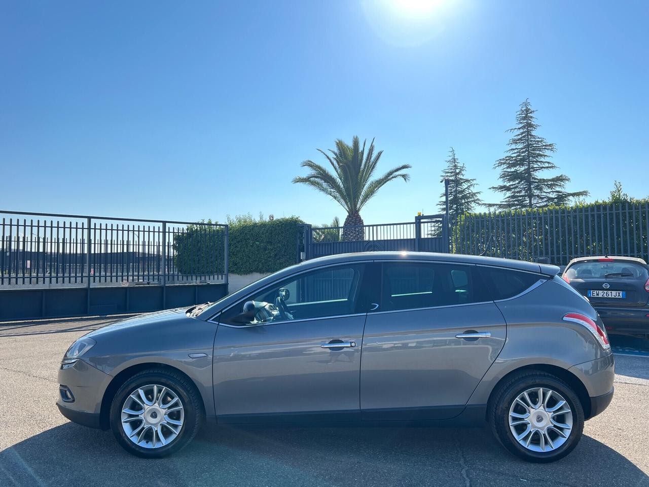 Lancia Delta 1.6 MJT 120cv Platino - 2011