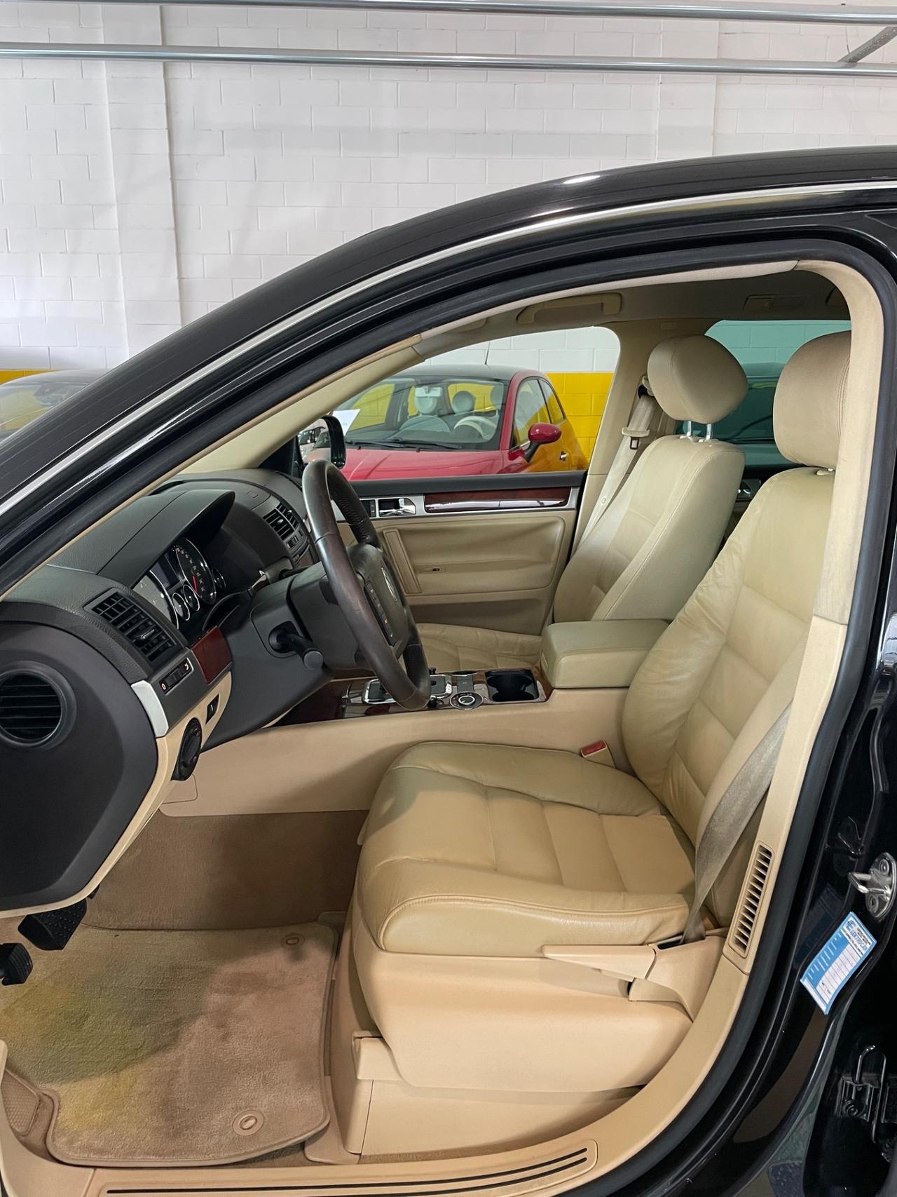 Volkswagen Touareg 3.0 V6 TDI TAGLIANDI CERTIFICATI