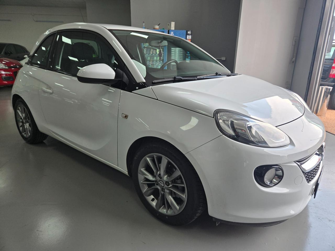 Opel Adam 1.2 70 CV