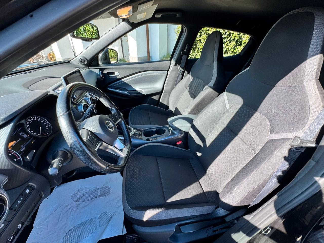 Nissan Juke 1.0 DIG-T 114 CV N-Connecta