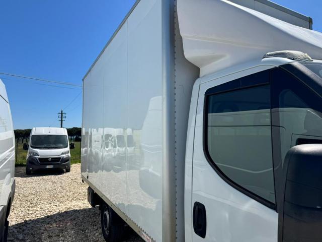 IVECO Daily 35S14S 2.3HPT PL-DC Cabinato
