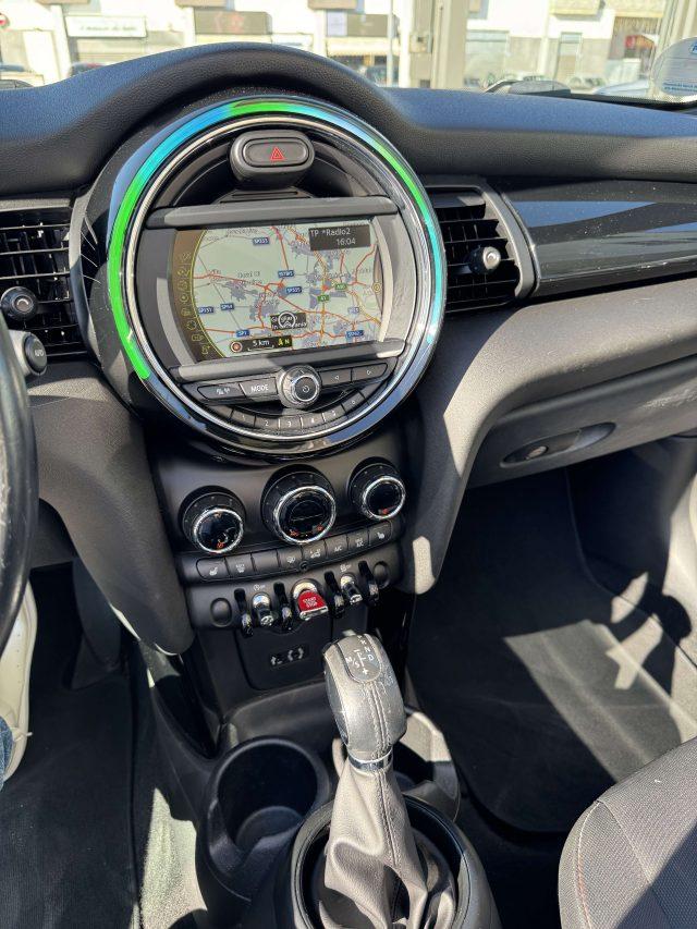MINI Cooper D Cabrio 1.5 auto