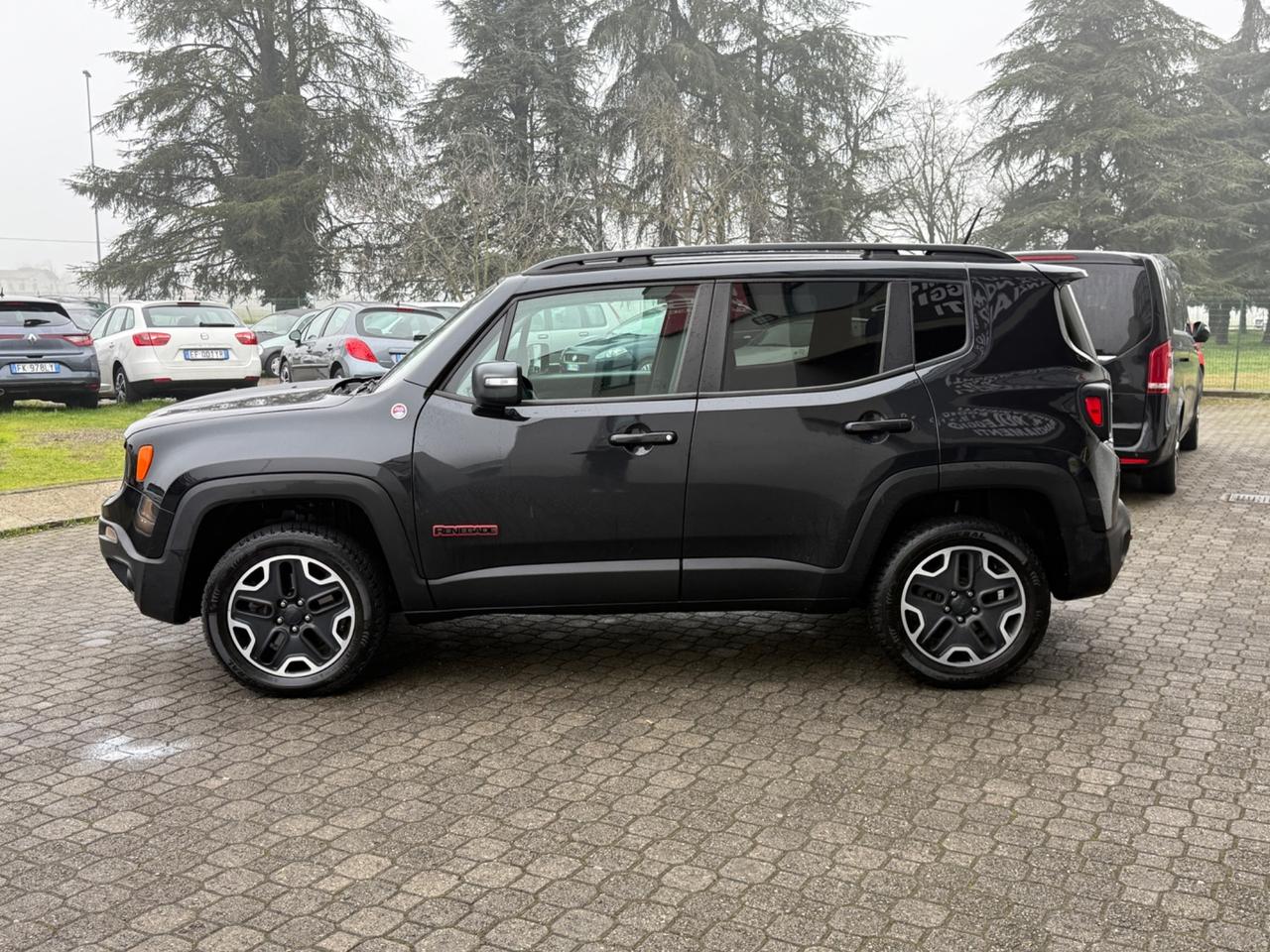 Jeep Renegade 2.0 Mjt 170CV 4WD Active Drive Low|TRAILHAWK