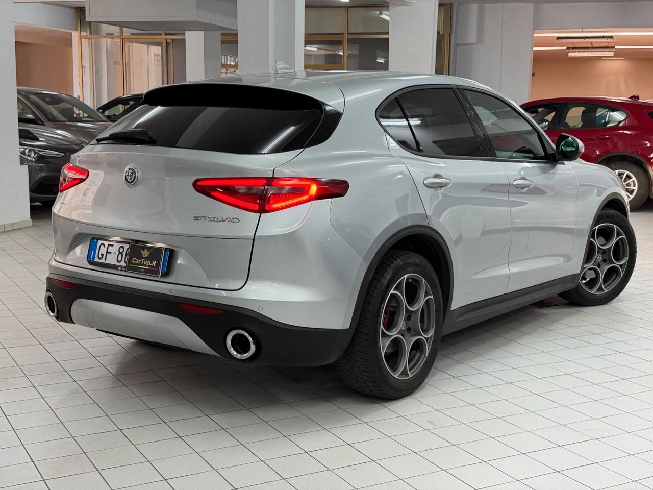 Alfa Romeo Stelvio 2.2 TD 160 CV ROSSO EDIZIONE CERCHI 19" PADDLE PINZE ROSSE RETROCAMERA DISTRIBUZIONE ESEGUITA FRENI