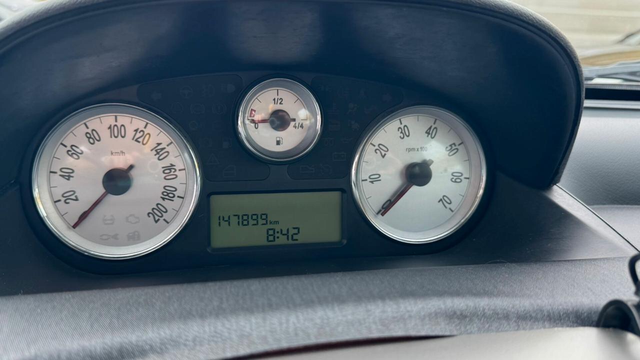 Lancia Ypsilon 1.2 69 CV Argento