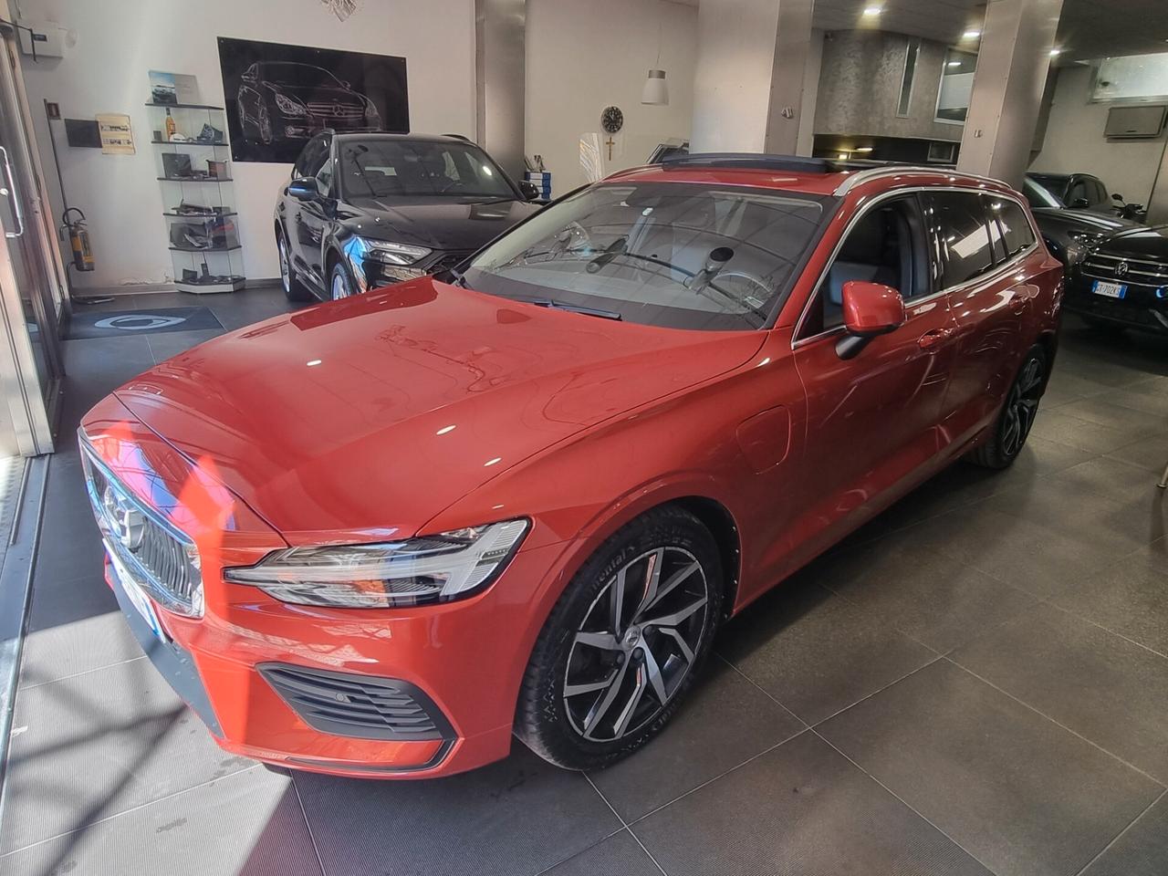 Volvo V60 T6 Twin Engine AWD Geartronic Business Plus