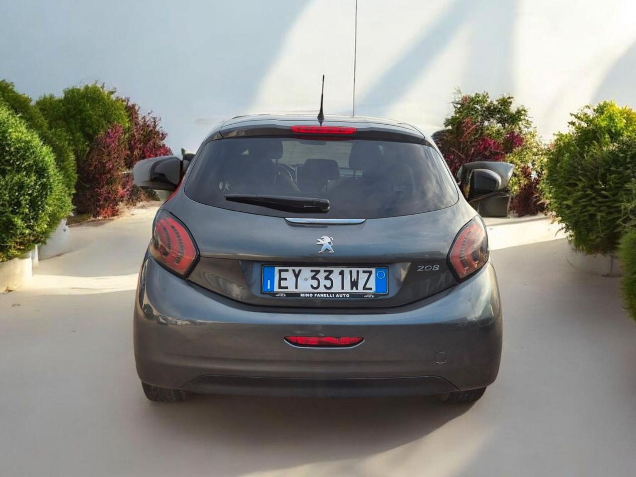 Peugeot 208 1.4 HDi 68 CV 5 porte Allure