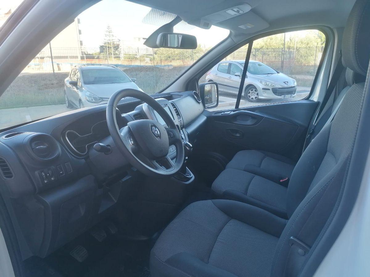 RENAULT Trafic Passenger 9 posti 2.0 dci 145cv EnergyZen