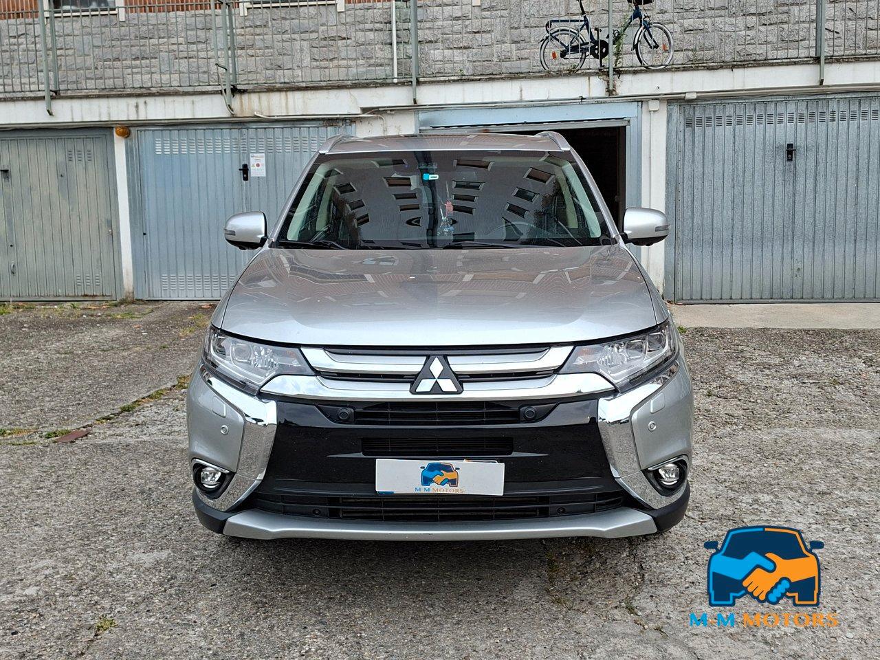 Mitsubishi Outlander 2.2 Instyle Plus Sda awd 7p.ti auto my17