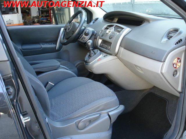 RENAULT Scenic 1.5 dCi/105CV Dynamique