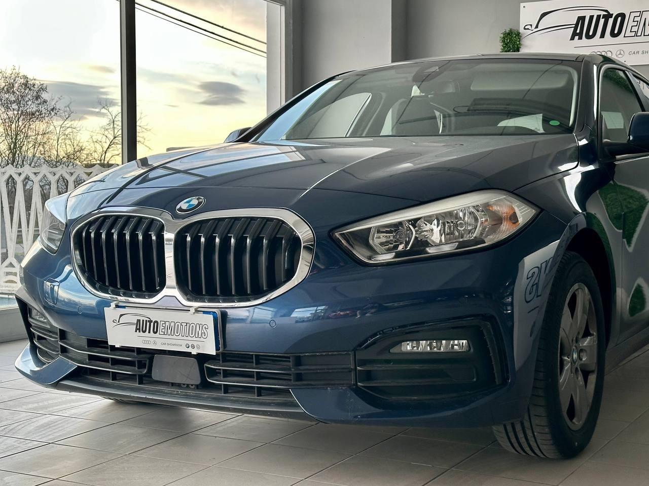 BMW - Serie 1 F40 116d Sport