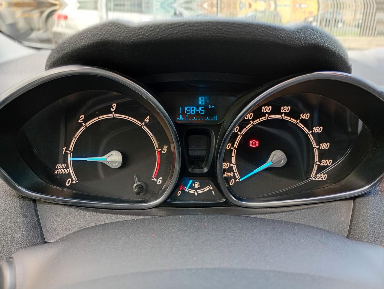 FORD FIESTA 1.5 DIESEL TITANIUM UNICOPROPRIETARIO