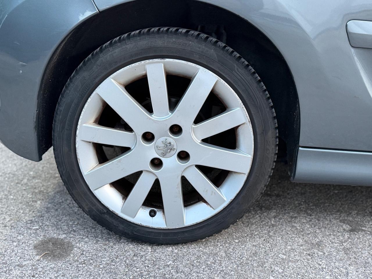 Peugeot 207 1.6 VTi 120CV CABRIOLET NEOPATENTATI OK