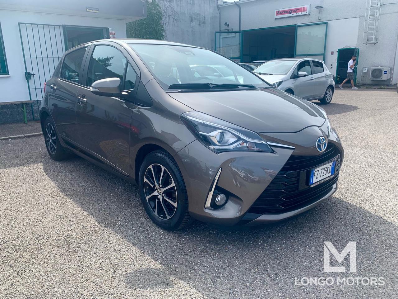 Toyota Yaris 1.5 Hybrid 5 Porte Trend “Bronze Edition”