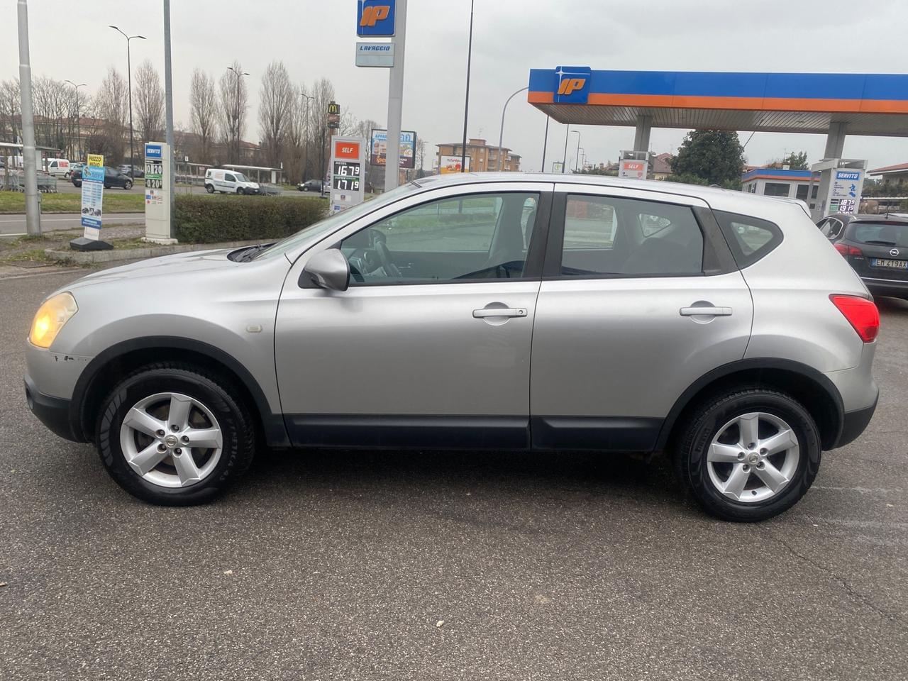 Nissan Qashqai 2.0 dCi DPF 4WD Tekna
