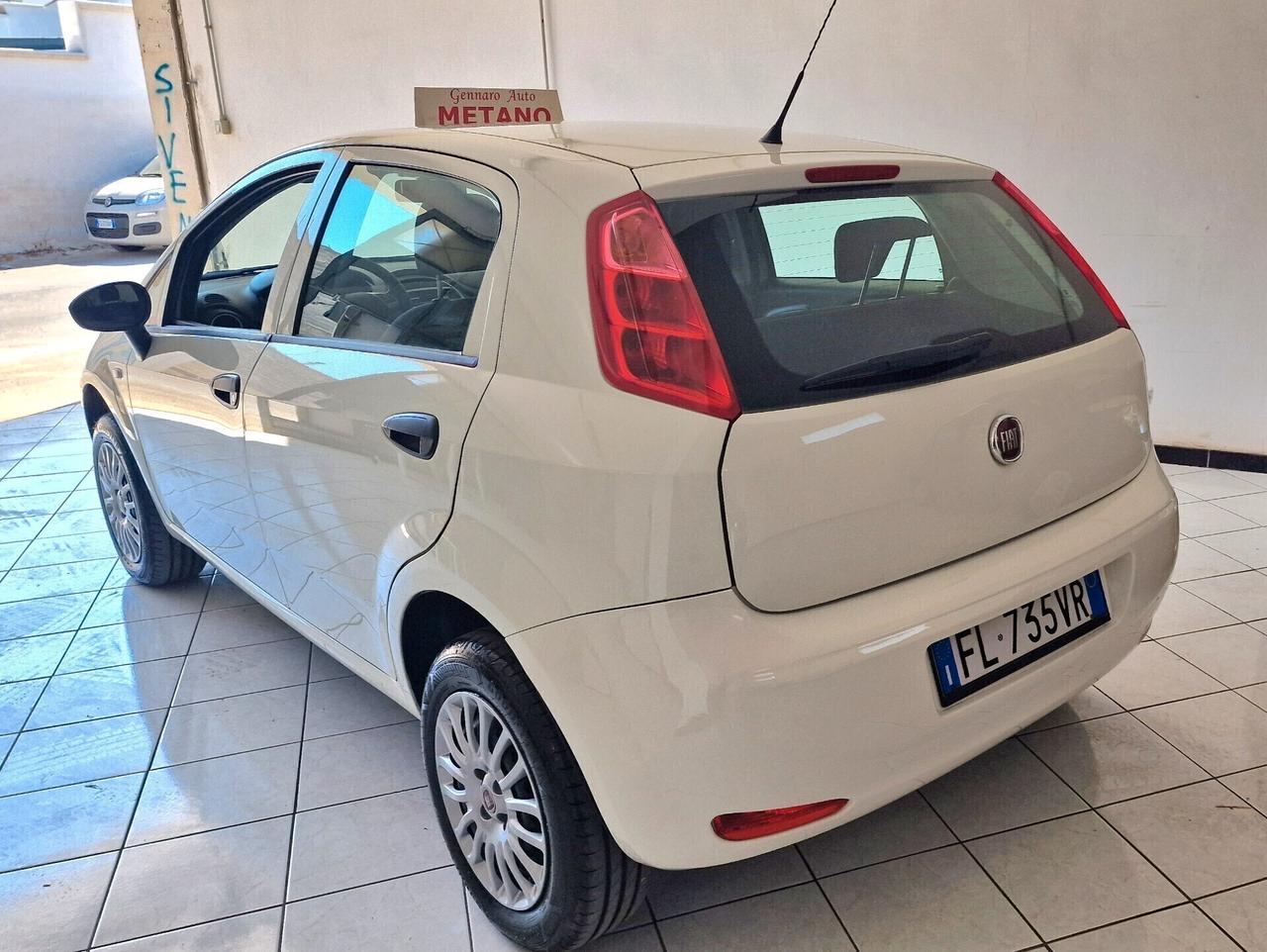 Fiat Punto 1.4 8V Anno 2017..METANO CASA MADRE