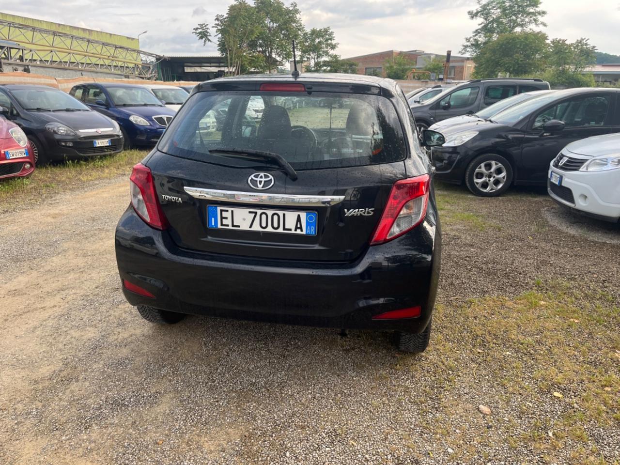 Toyota Yaris 1.0 5 porte Lounge 2012