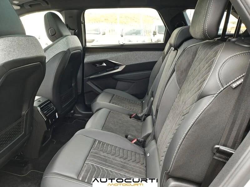 Peugeot 5008 Hybrid 136 e-DCS6 GT