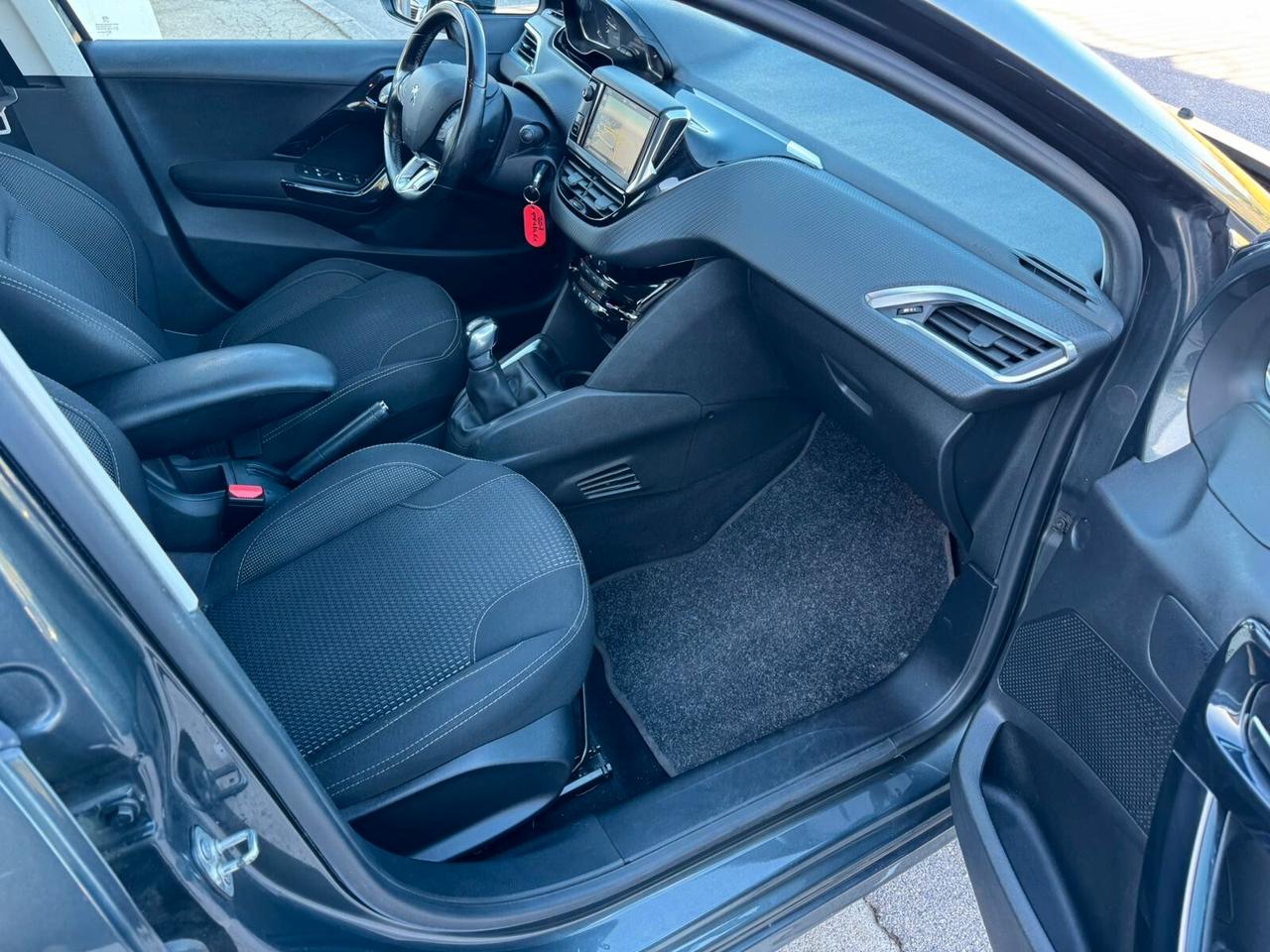 Peugeot 208 BlueHDi 75 5 porte Allure