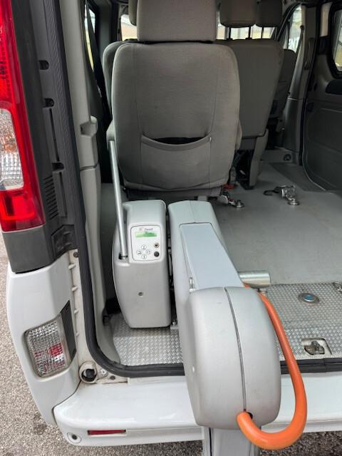 Renault Trafic 2.0 dCi Trasporto DISABILI