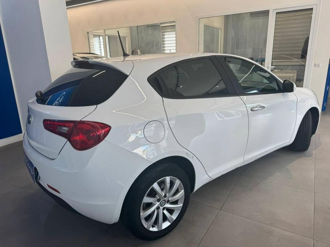 Alfa Romeo Giulietta 1.6 jtdm Super 120cv