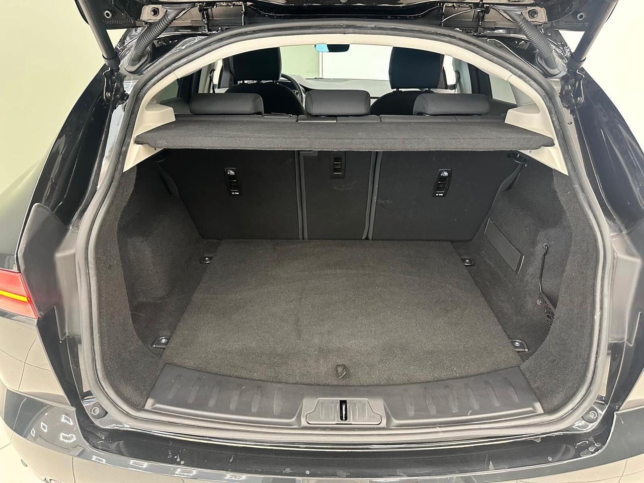 JAGUAR E-PACE 2021 1.5 i3 mhev SE fwd 160cv auto SOLI 42.000 KM