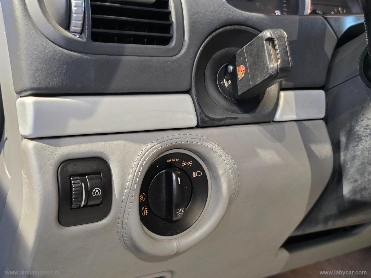 PORSCHE Cayenne S