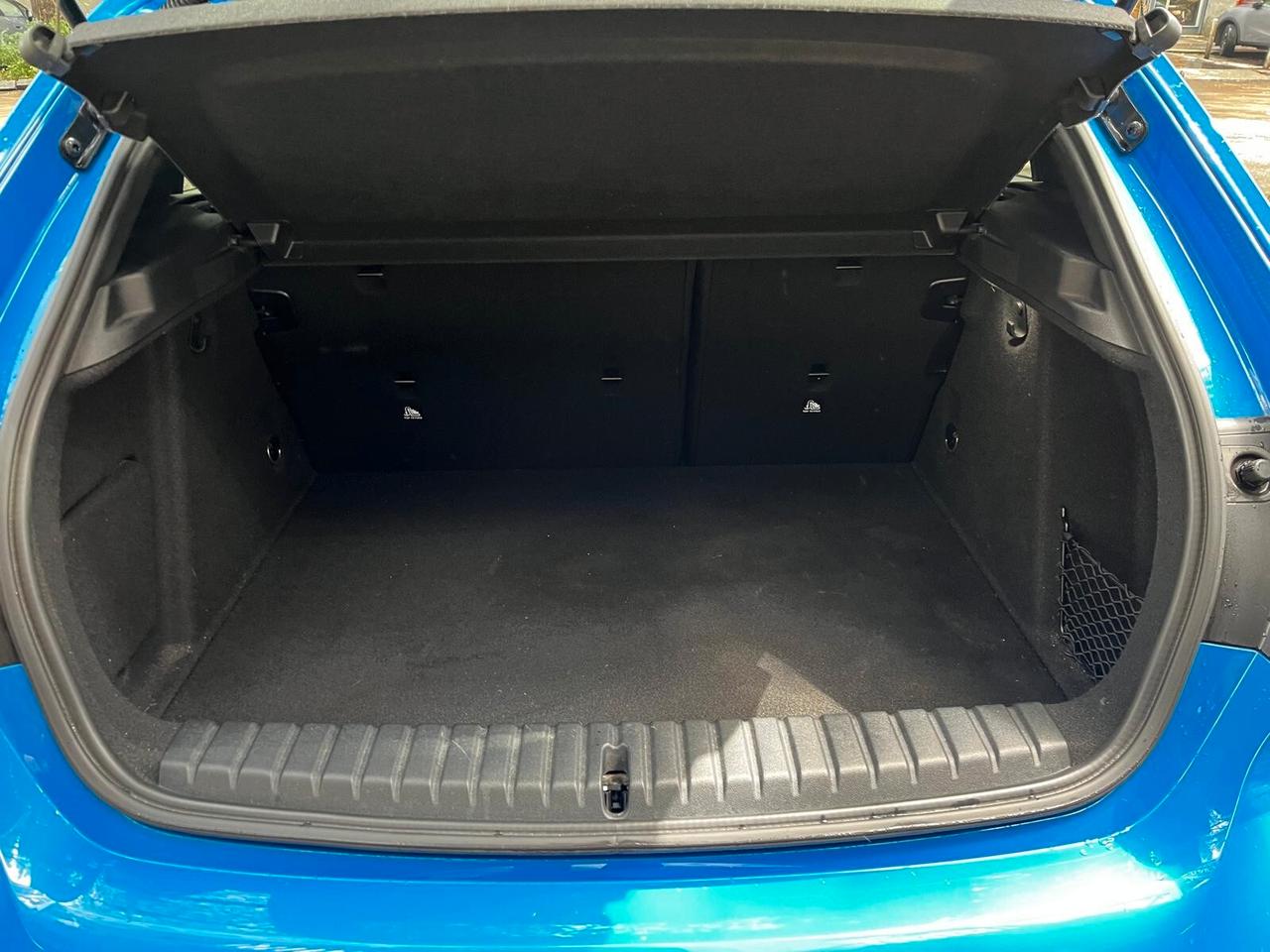 Bmw 120 120i 5p. Msport