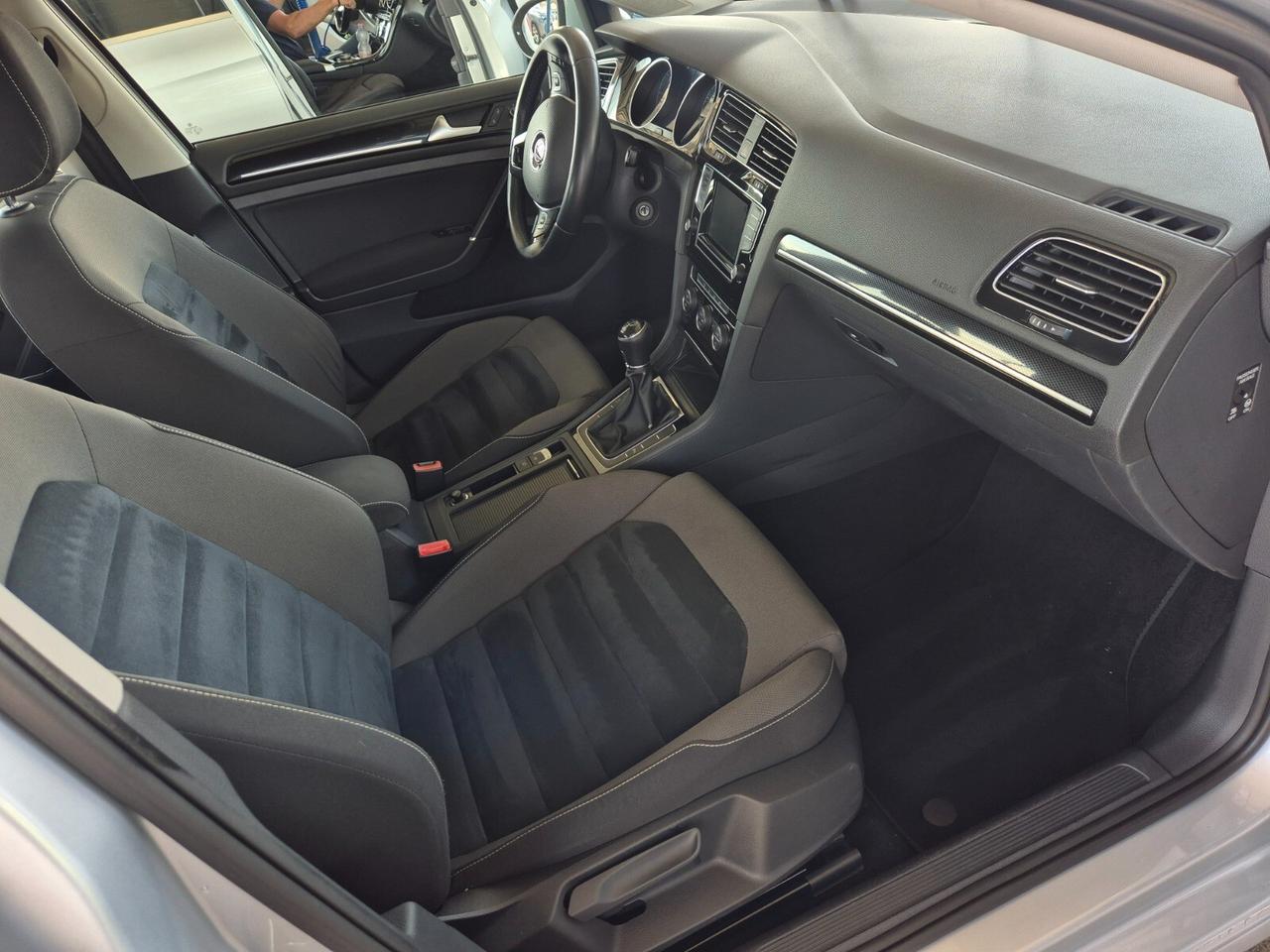 Volkswagen Golf 1.6 TDI 5p. Highline BlueMotion Technology