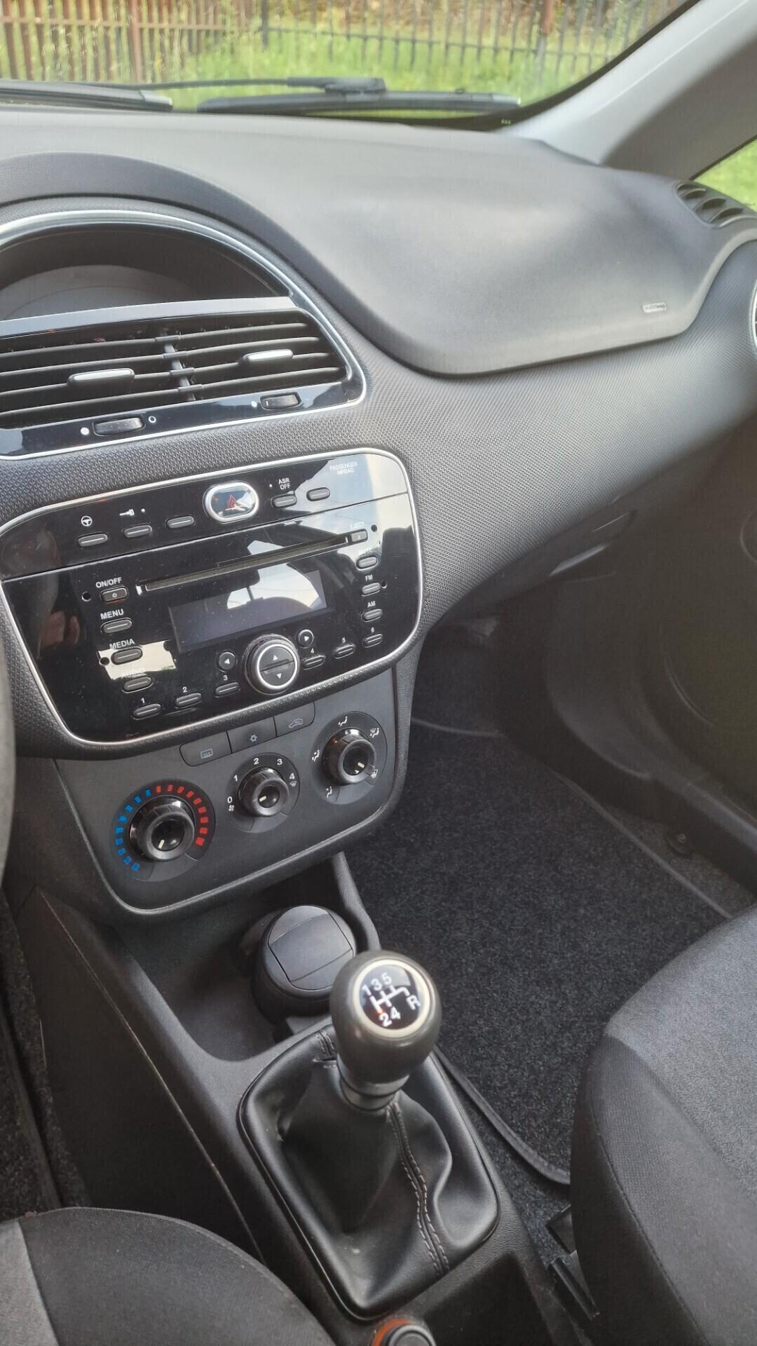 Fiat Punto 1.2 8V 5 porte Street - 2015 "ottime condiz."