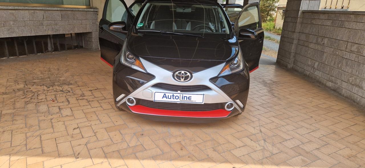 Toyota Aygo 1.0 VVT-i 69 CV 5 porte 21.950 km.