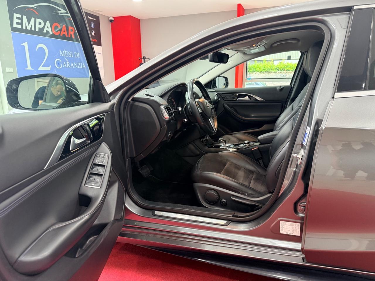 Infiniti Q30 1.5 diesel DCT Premium OK NEOPATENTATI