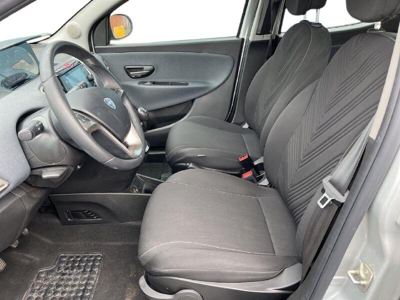 Lancia Ypsilon III 2021 1.0 firefly hybrid Gold s&s 70cv