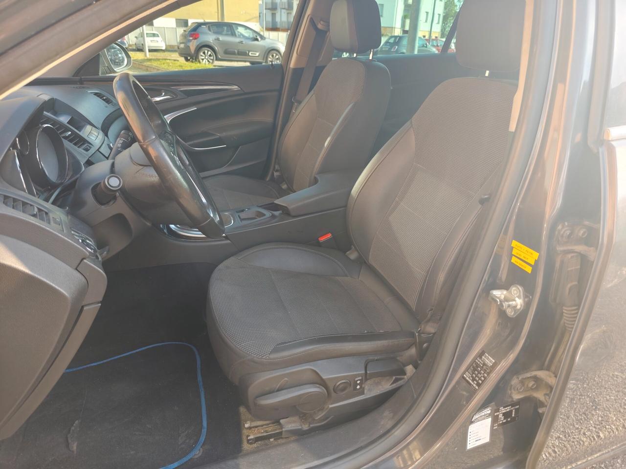 Opel Insignia 2.0 CDTI Sports Tourer Cosmo neopatentati