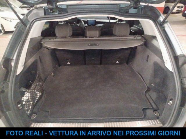 MERCEDES-BENZ C 180 d Wagon Automatic Sport Fari LED, Retrocamera