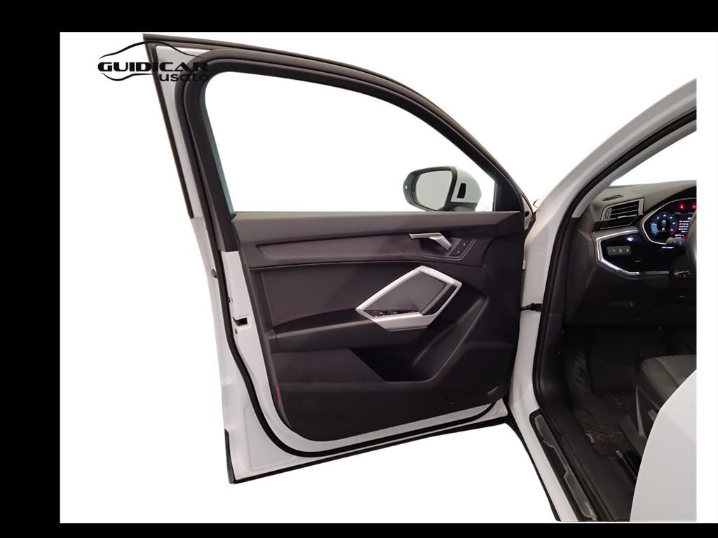 AUDI Q3 I 2019 Sportback - Q3 Sportback 35 2.0 tdi Business Plus