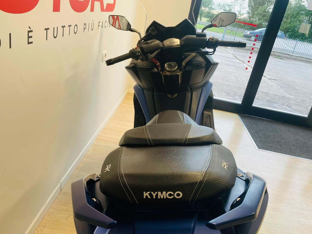 Kymco AK 550 Super Touring