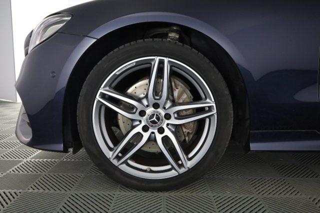 MERCEDES-BENZ CLA sse E Coupé E 220 d 4Matic AMG-Line/Premium