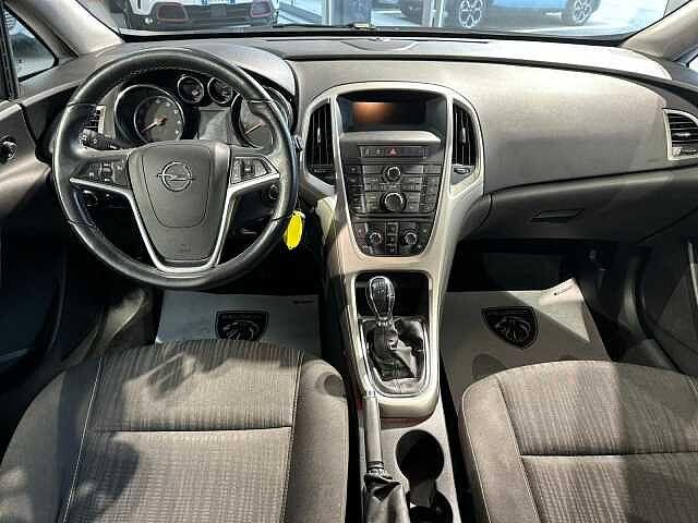 Opel Astra 1.4 100CV 5 porte