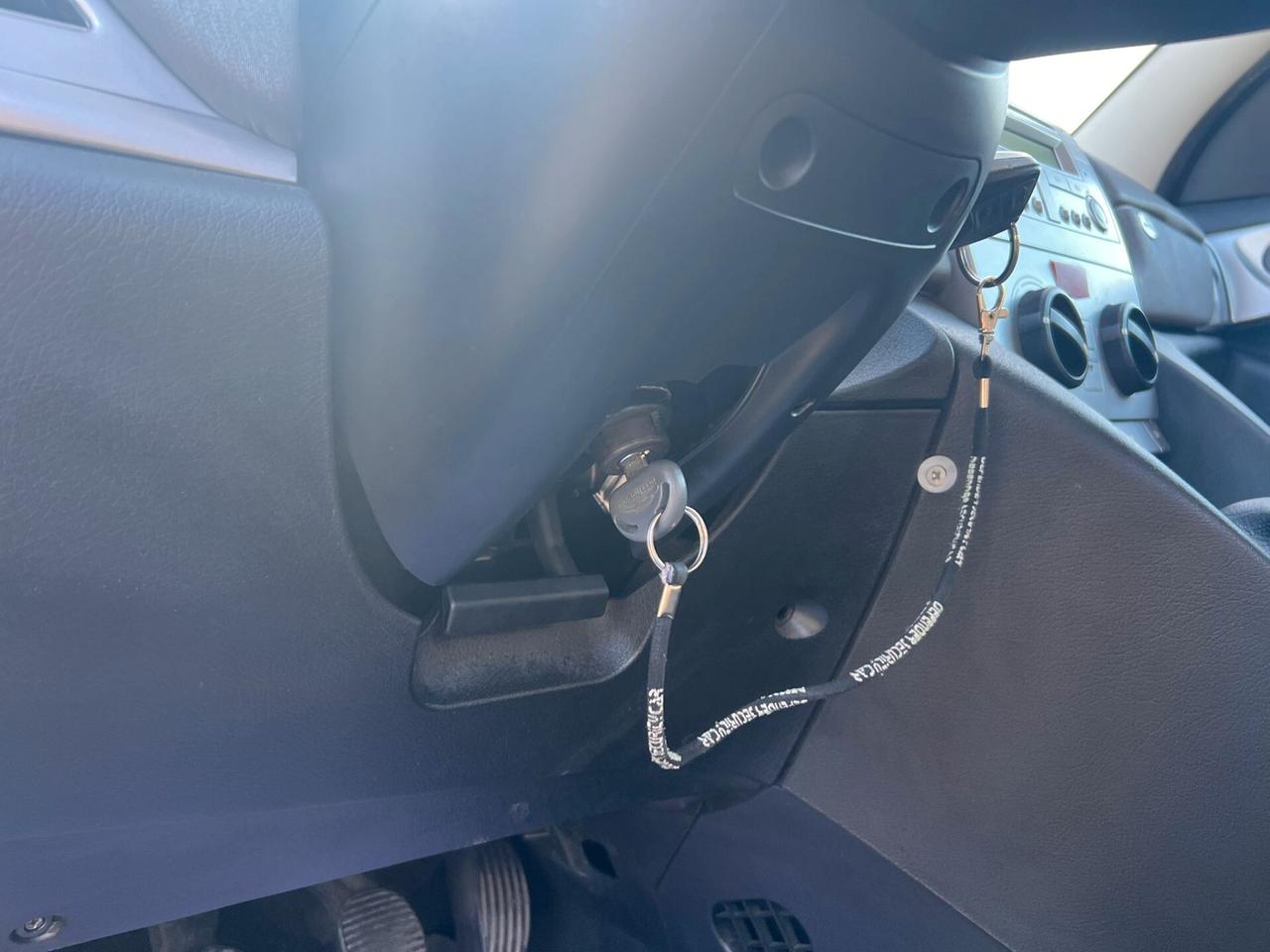 Lancia Ypsilon 1.3 MJT 75 CV Argento