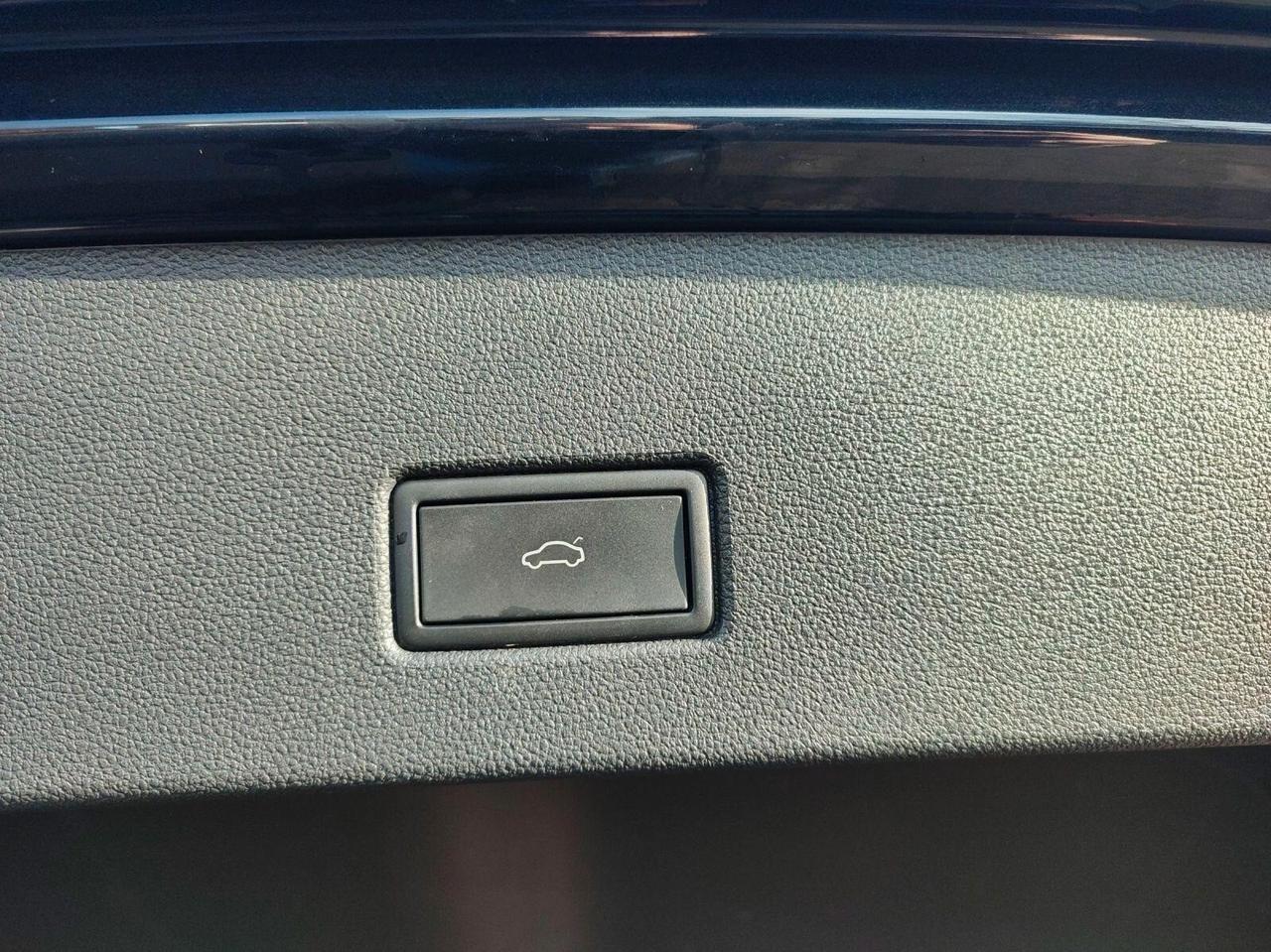 Volkswagen T-Roc R 2.0 TSI DSG 4MOTION BlueMotion Technology