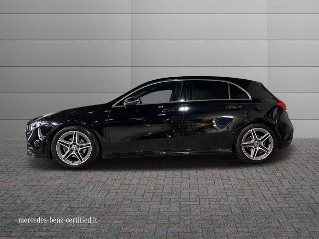 MERCEDES-BENZ A 180 d Automatic Premium